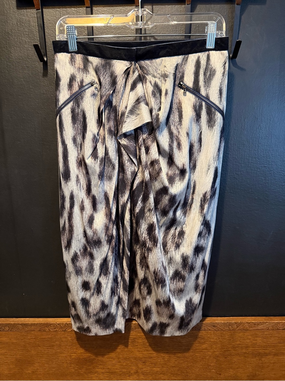 Rachel Roy Black and Gray Patterned Velvet Skirt